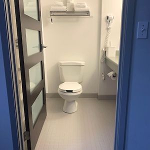 Queen Room Semi-Accessible